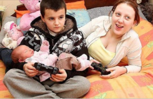 13 fotos de los padres más jóvenes del mundo. La última es chocante y no podrás creer