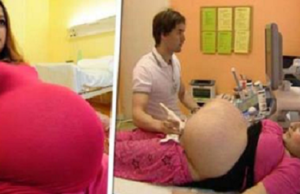 Creía que esperaba gemelos, explota en lágrimas cuando los médicos le muestran la ecografía