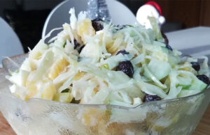 Receta de ensalada con piña, repollo y manzana