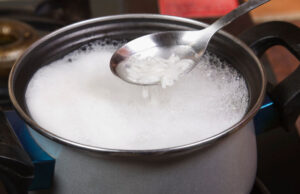 El agua de arroz aclara y tonifica tu piel